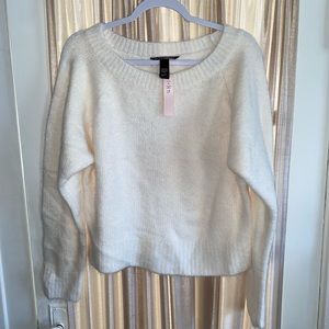 Victoria’s Secret cream Sweater! NWT!